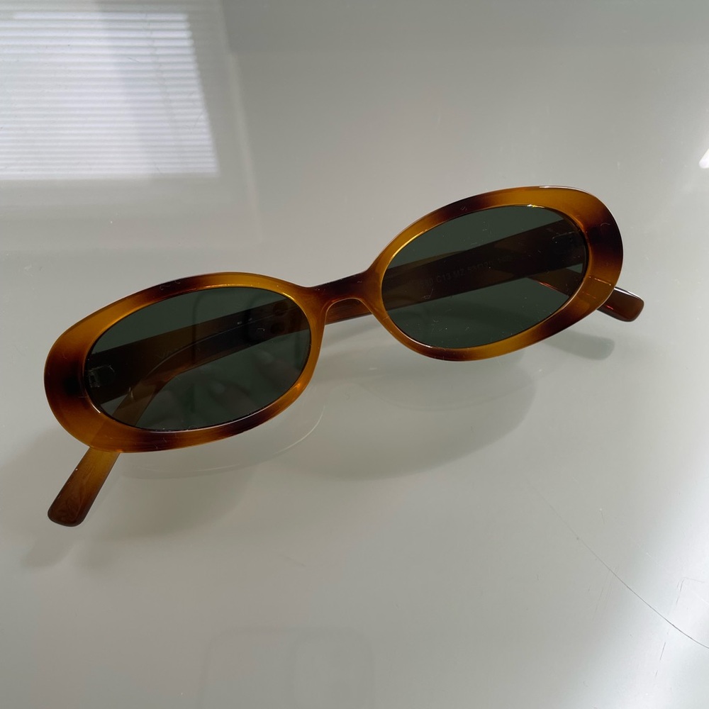 Vintage Oval Brown Sunglasses